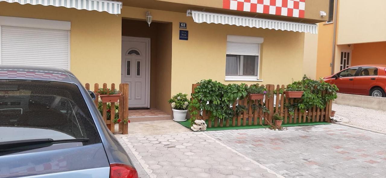 Apartment Ljubicic 珀德垂那 外观 照片