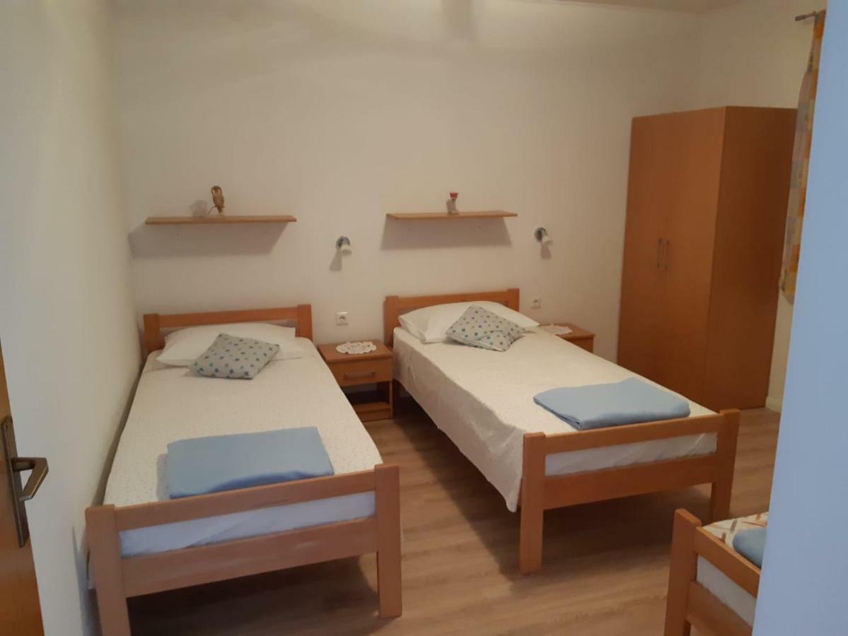 Apartment Ljubicic 珀德垂那 外观 照片